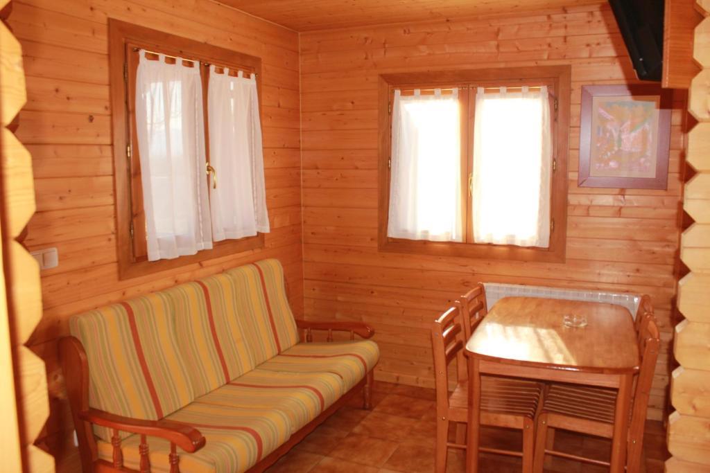 Camping Valle De Tena Sabinanigo Phòng bức ảnh