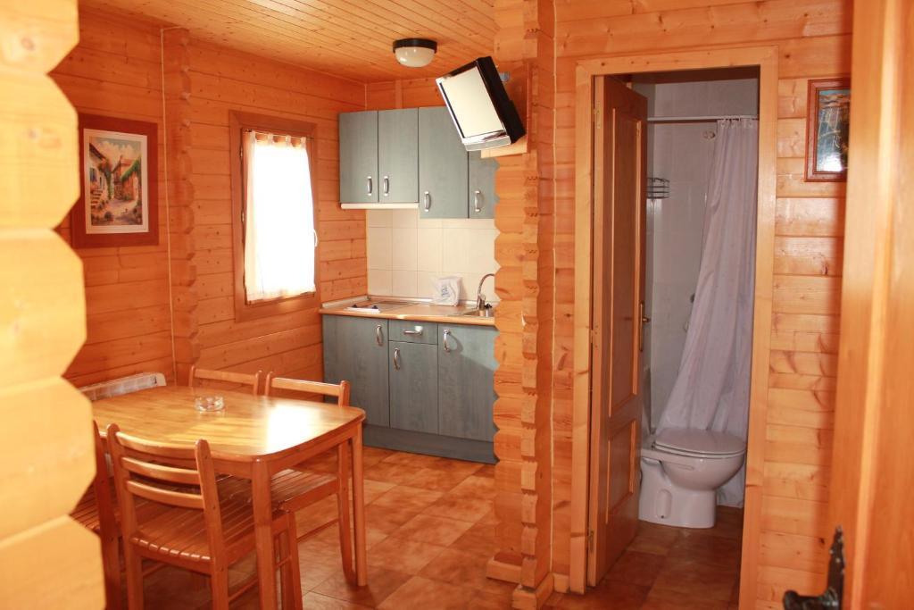 Camping Valle De Tena Sabinanigo Phòng bức ảnh